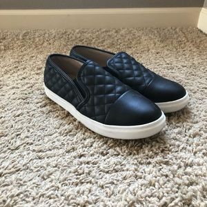 Size 8 Steve Madden slip on